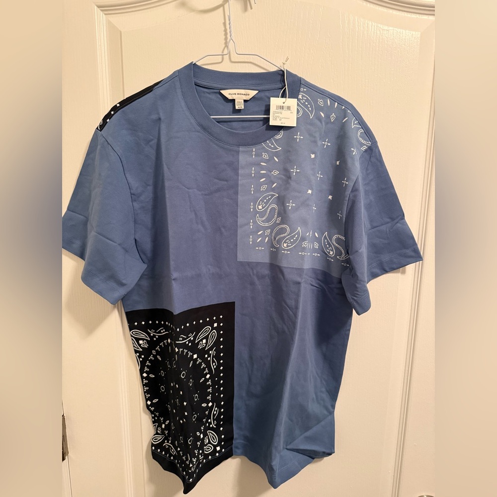 Club Monaco Men’s Blue Bandana Tee - Size Medium - New With Tags